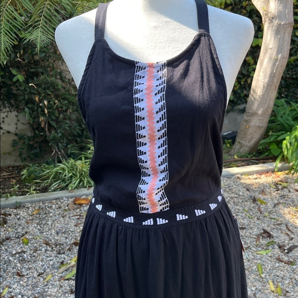 NWT Rip Curl Black Maxi Dress with Pink and White  Aztec-ish Accents Size M